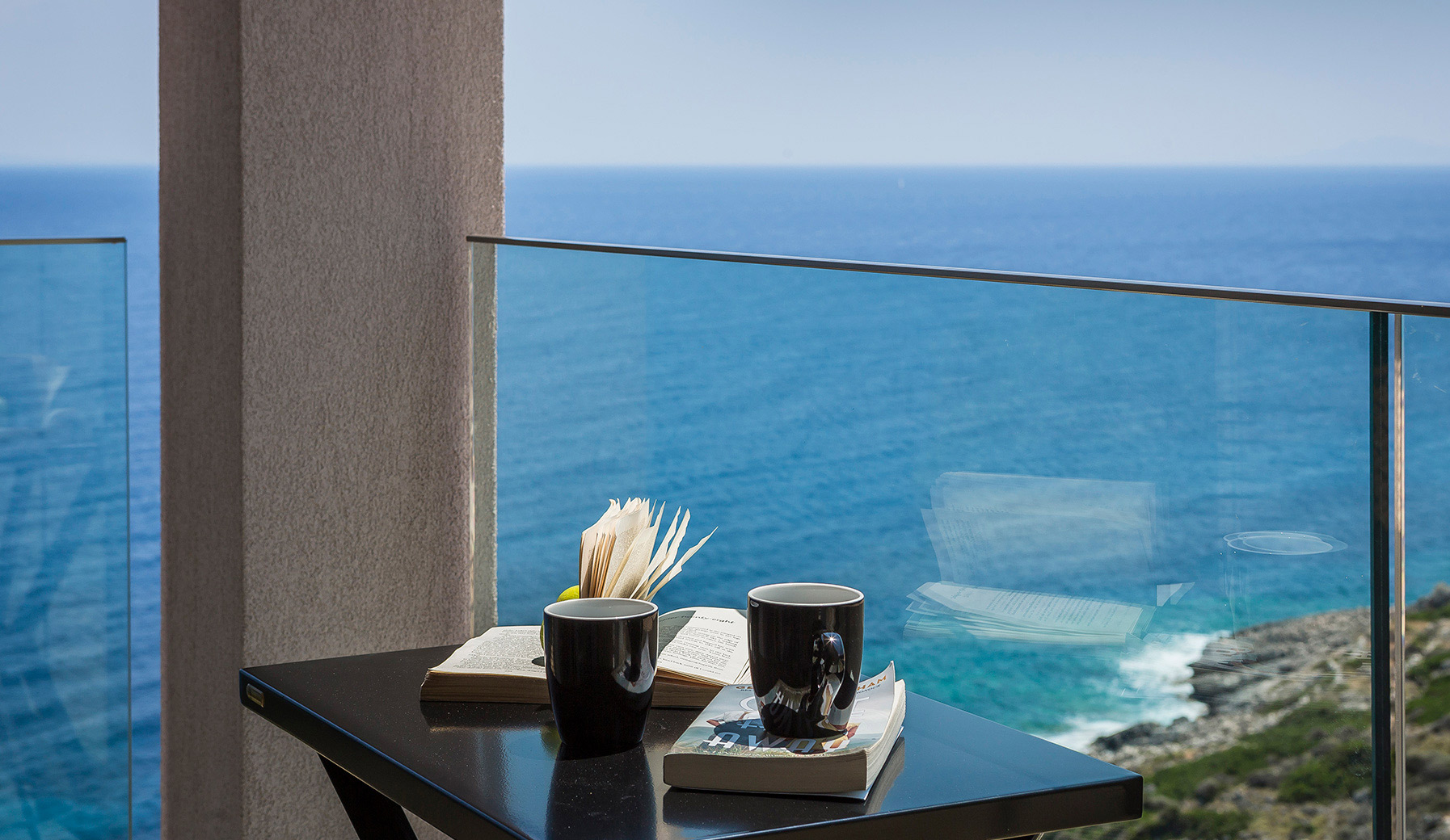 Studio with kitchenette garden view