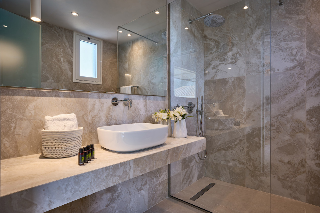 Superior studio with kitchenette sea view 05