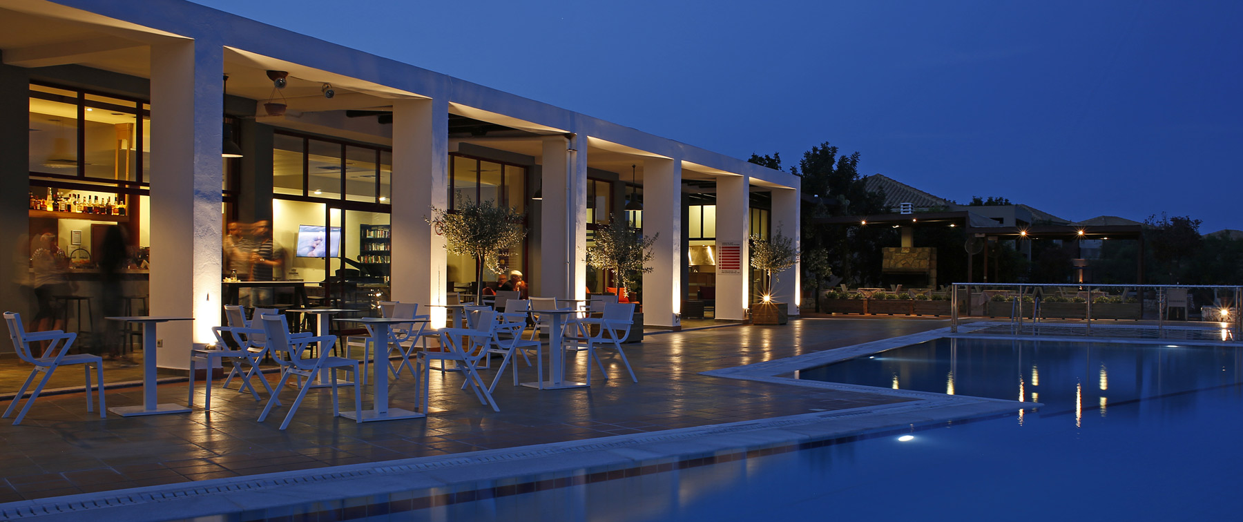 Asteris Hotel Bar 01